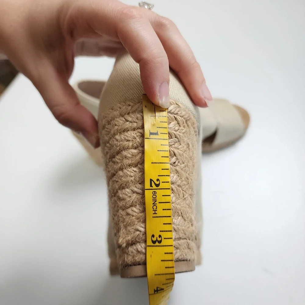 GH Bass & Co Womens Andi Wedge‎ Espadrilles Size 10 Beige Canvas Peep Toe Summer